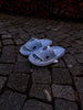 SharkSlides - Graffiti Babyblå/Hvid - SharkSlides.dk